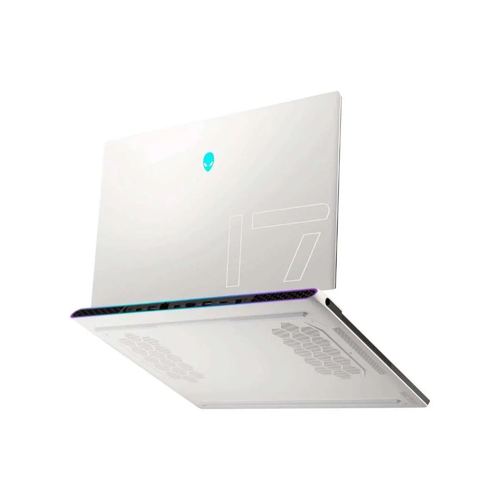 Alienware x17 R1 – 17.3" FHD – Intel Core i7-11800H – 16GB RAM – NVIDIA GeForce RTX 3070 – 2TB SSD + 256GB SSD – Lunar Light