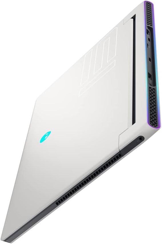 Alienware X15 R2 - QHD - i7-12700H - 16GB RAM - RTX 3070Ti - 512GB SSD - Lunar Light