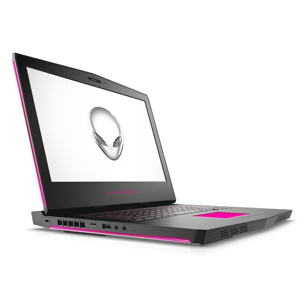 Alienware 15 R3 – 15.6" FHD – i7-7700HQ – 16GB RAM – GTX 1070 – 500GB SSD – Black
