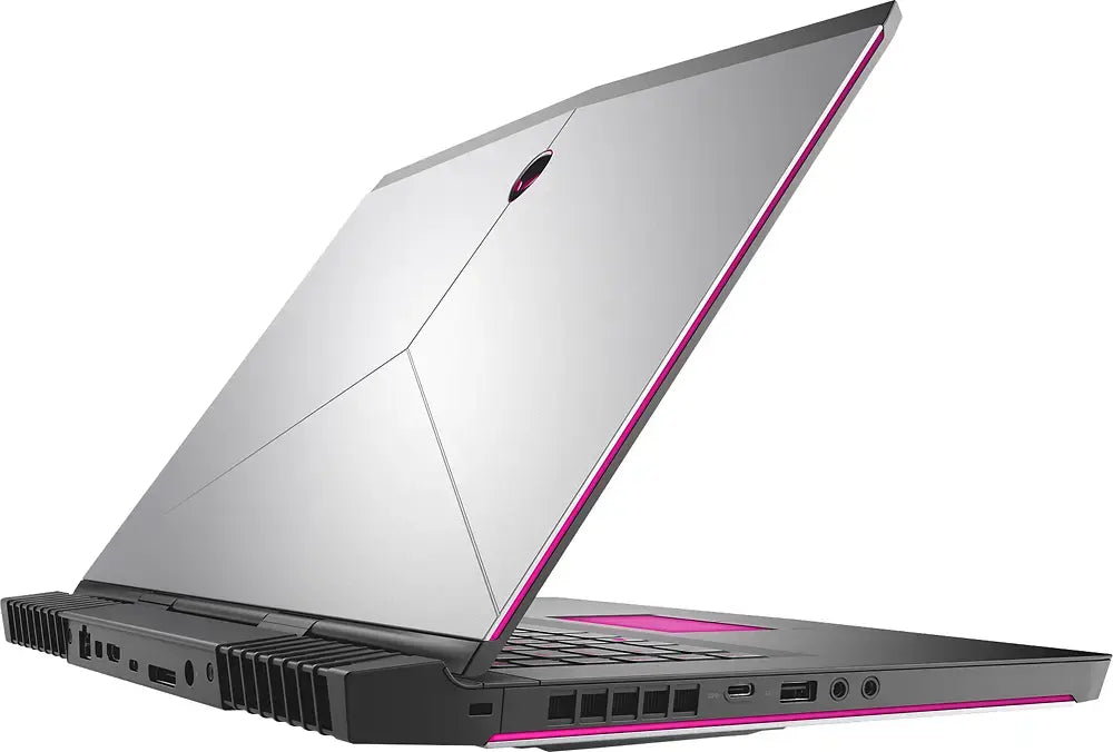 Alienware M15 R3 Gaming Laptop 15.6" - i7-7700HQ - GTX 1070 - 16GB DDR4 - 2TB SSD