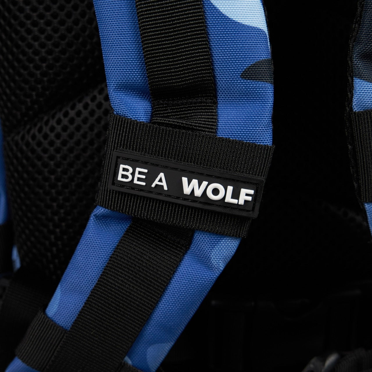 25L Backpack Navy Camo