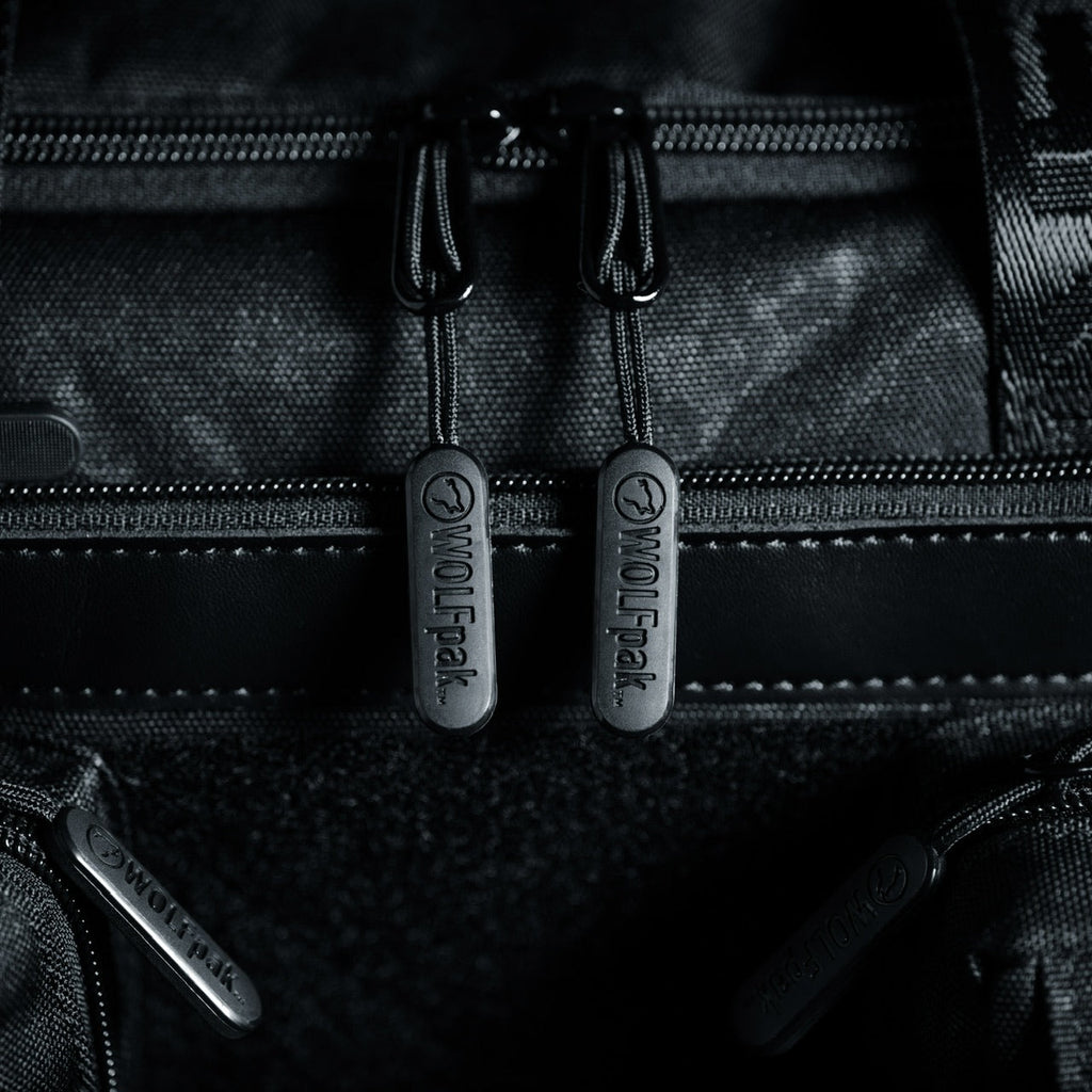 30L Perfect Duffle Bag Black Leopard