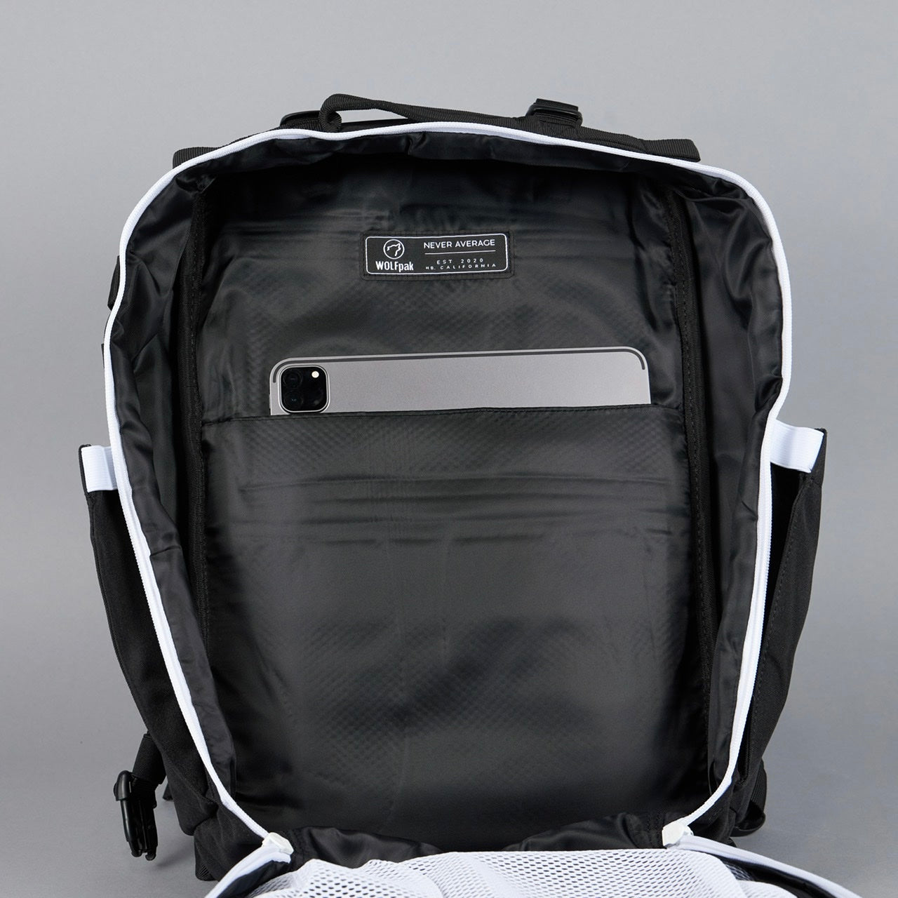 35L Backpack Power Slap Black