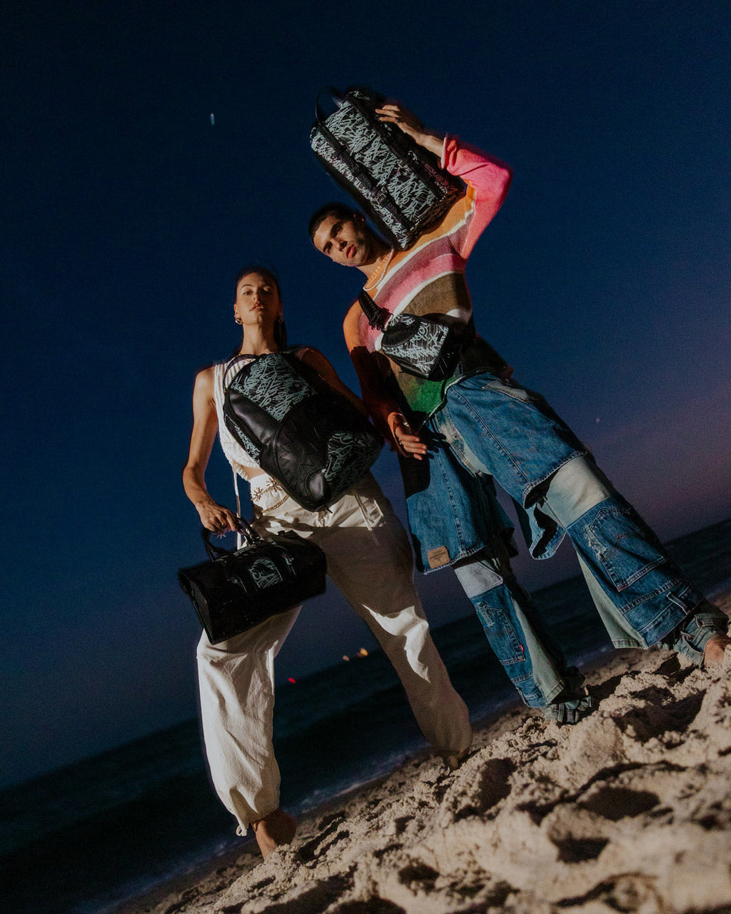 A.M.P.M PYRAMID MINI DUFFLE