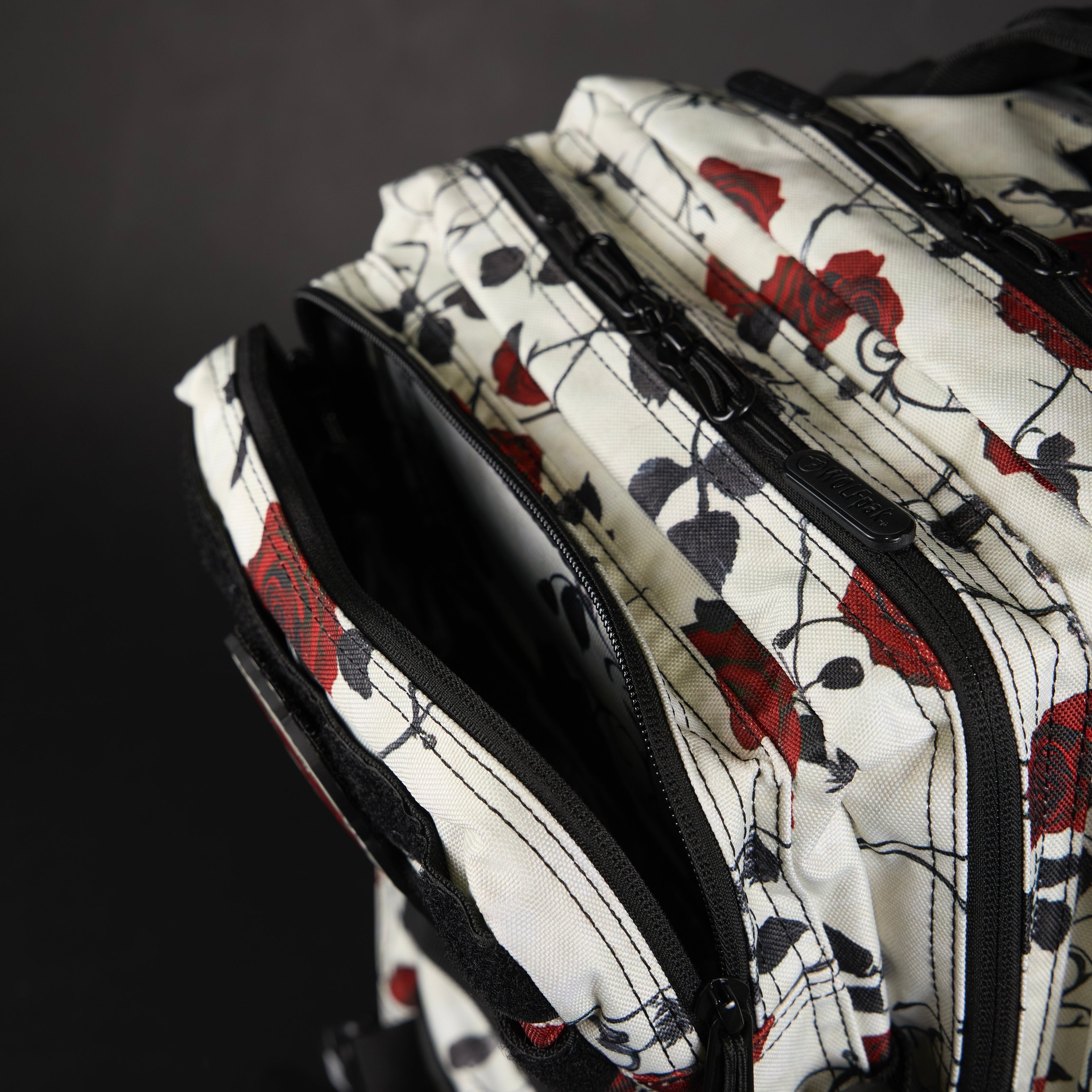 35L Backpack Deadly Bloom