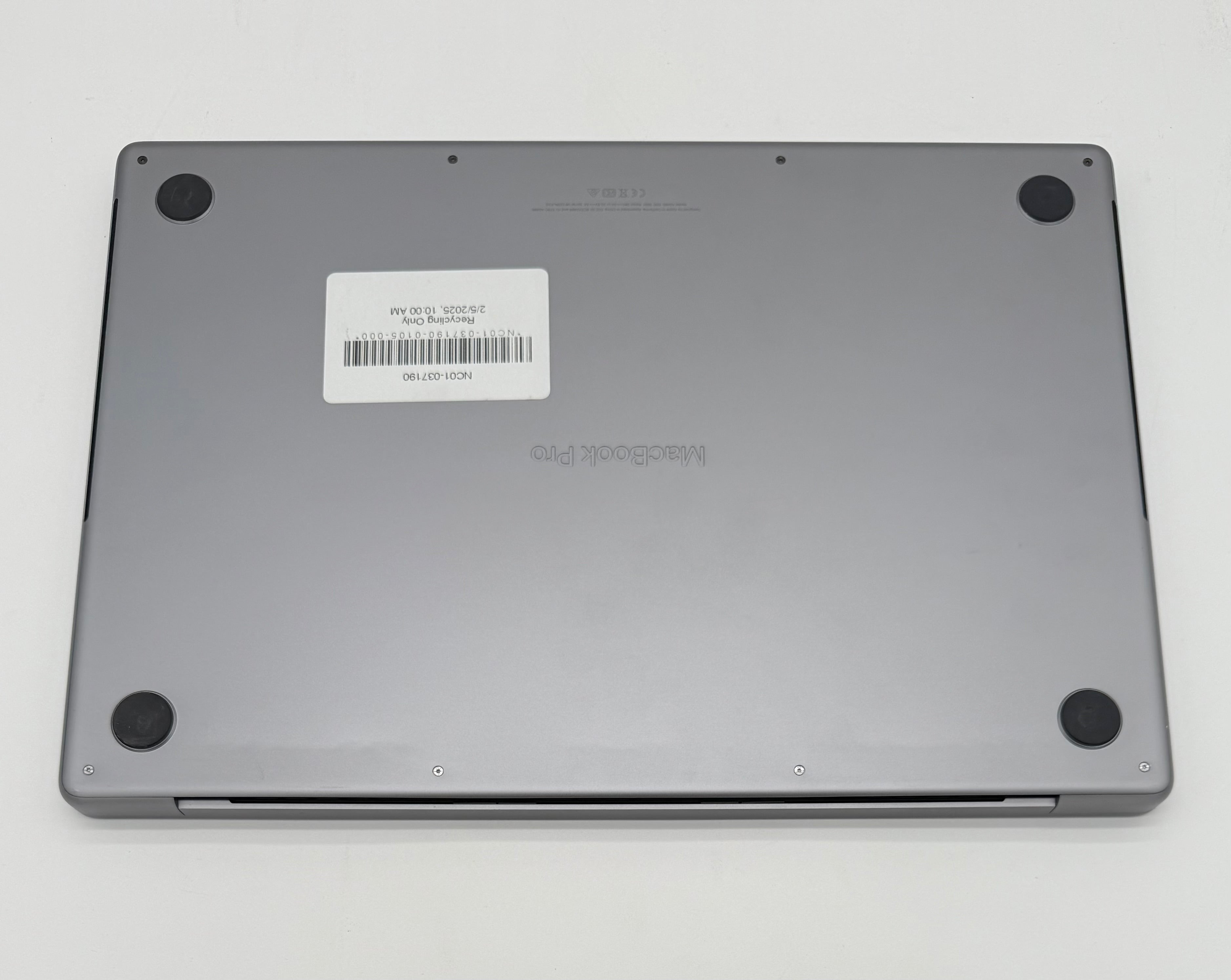 Apple MacBook Pro 16" A2485 M1 Pro 3.2GHz Max 10-Core 16GB RAM 1TB SSD macOS