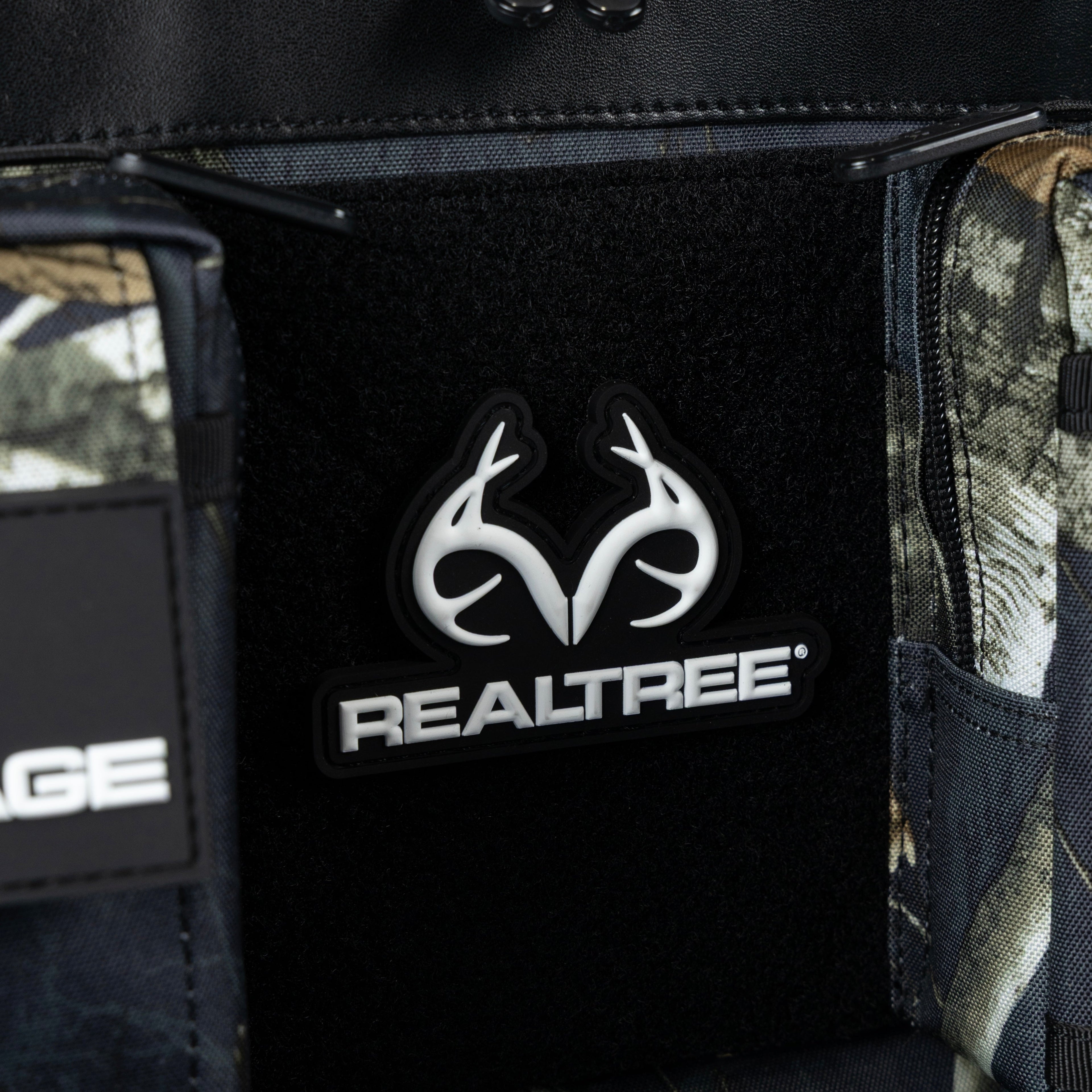 30L Perfect Duffle Bag Realtree Edge Black