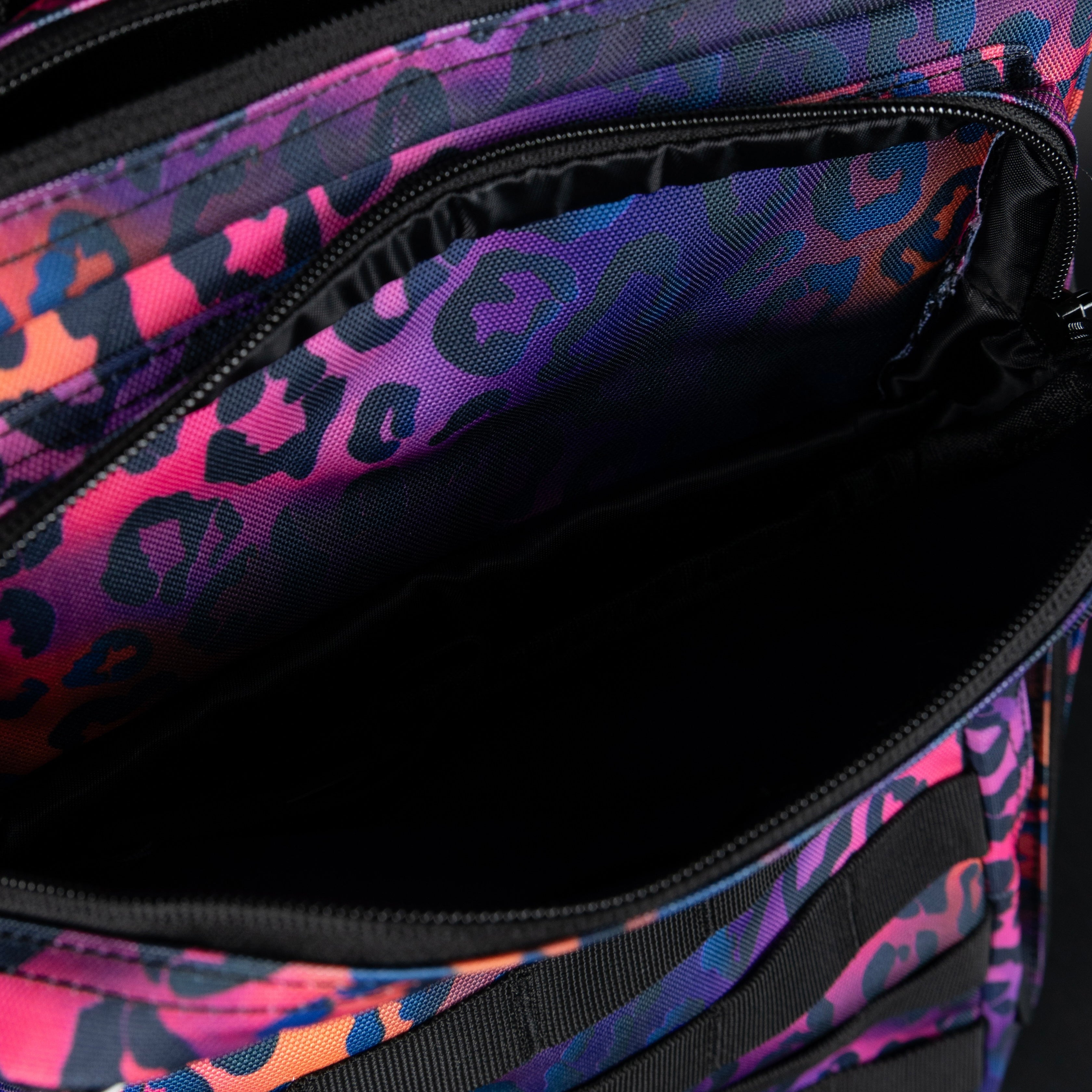 25L Backpack Neon Leopard