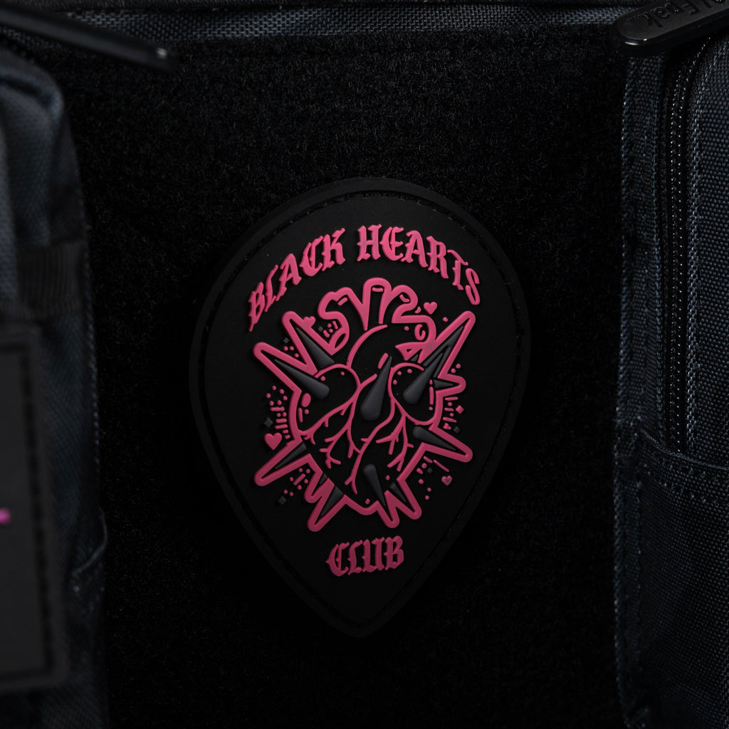 30L Perfect Duffle Bag Black Hearts