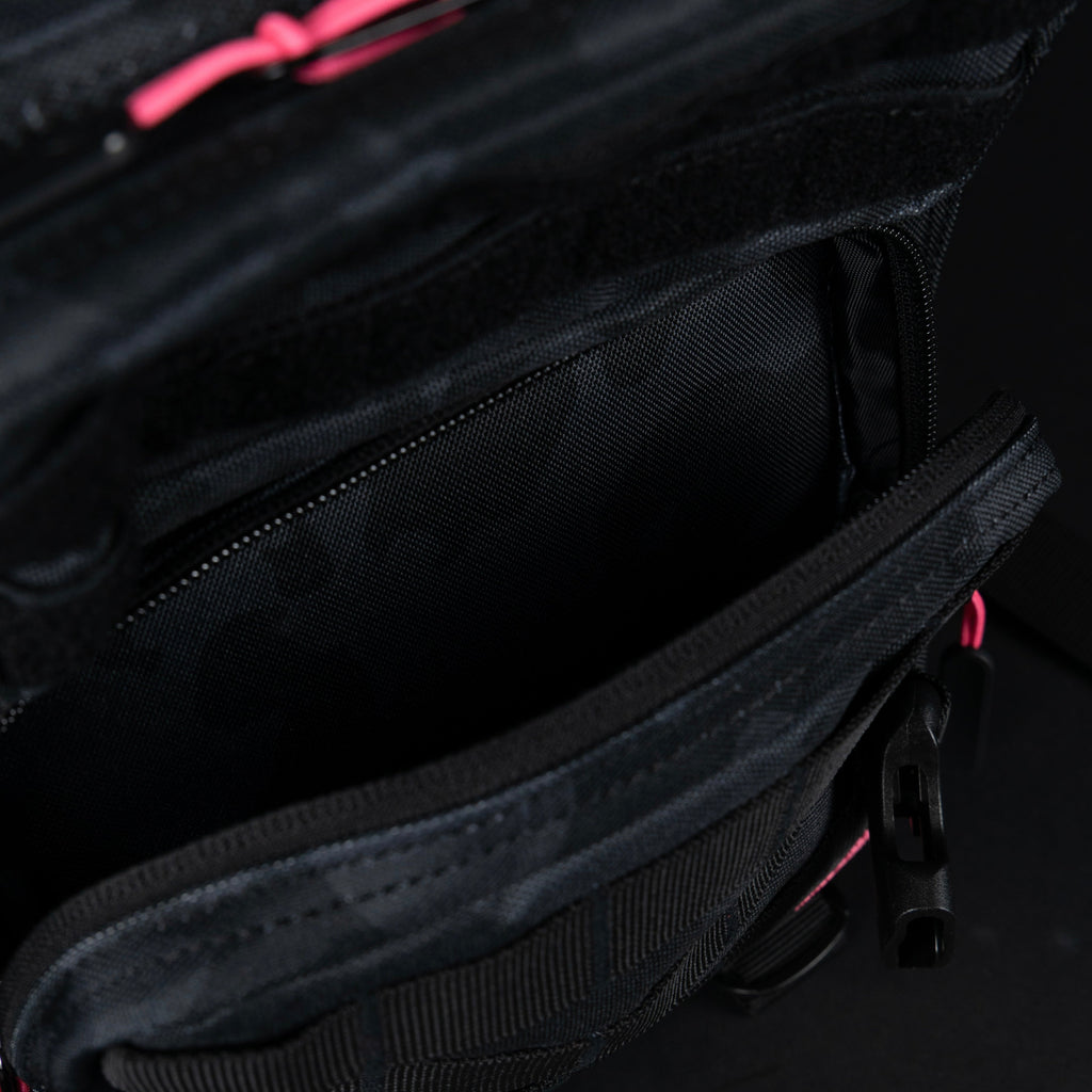 9L Backpack Mini Black Hearts