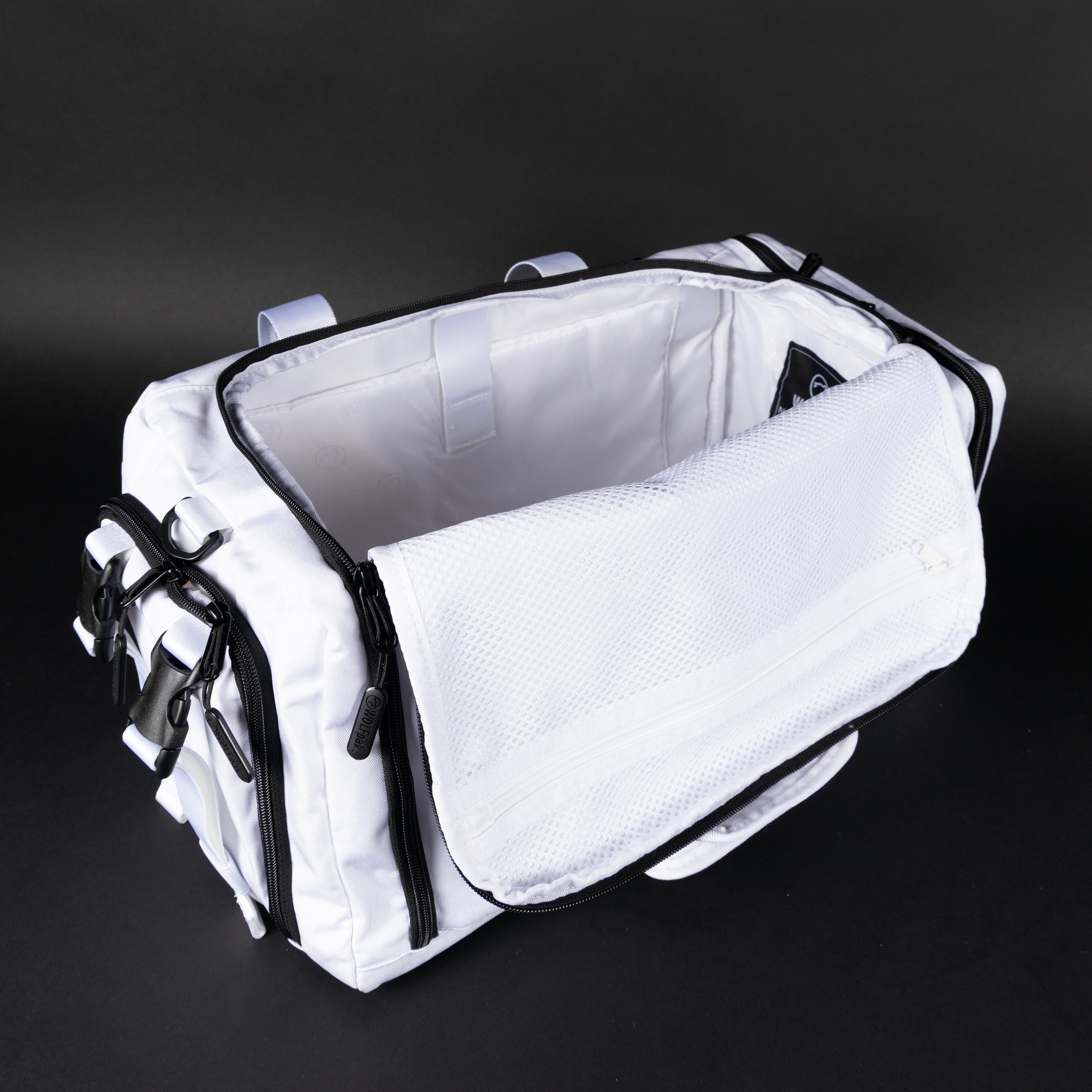 30L Perfect Duffle Bag Polar White
