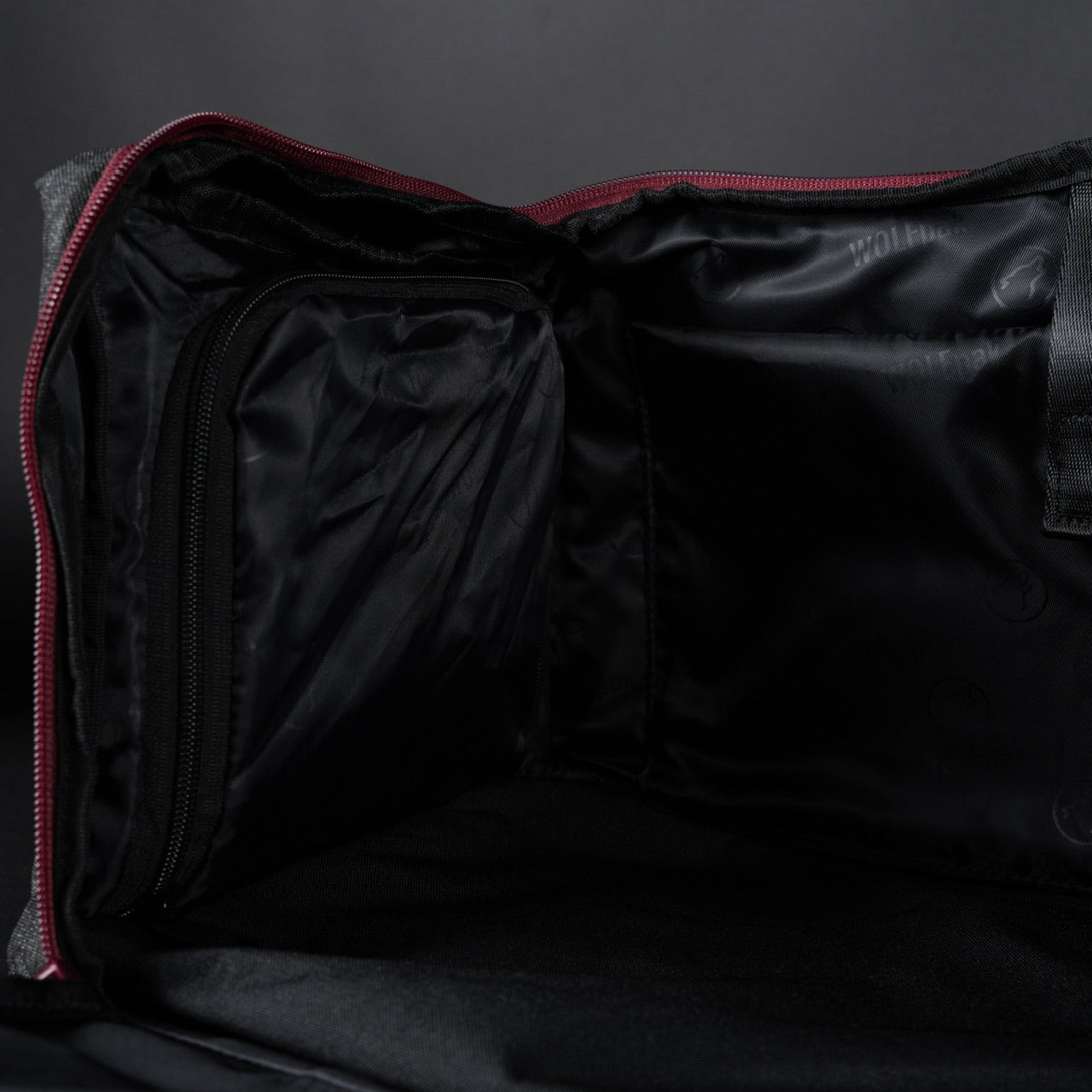 30L Perfect Duffle Bag Black Widow