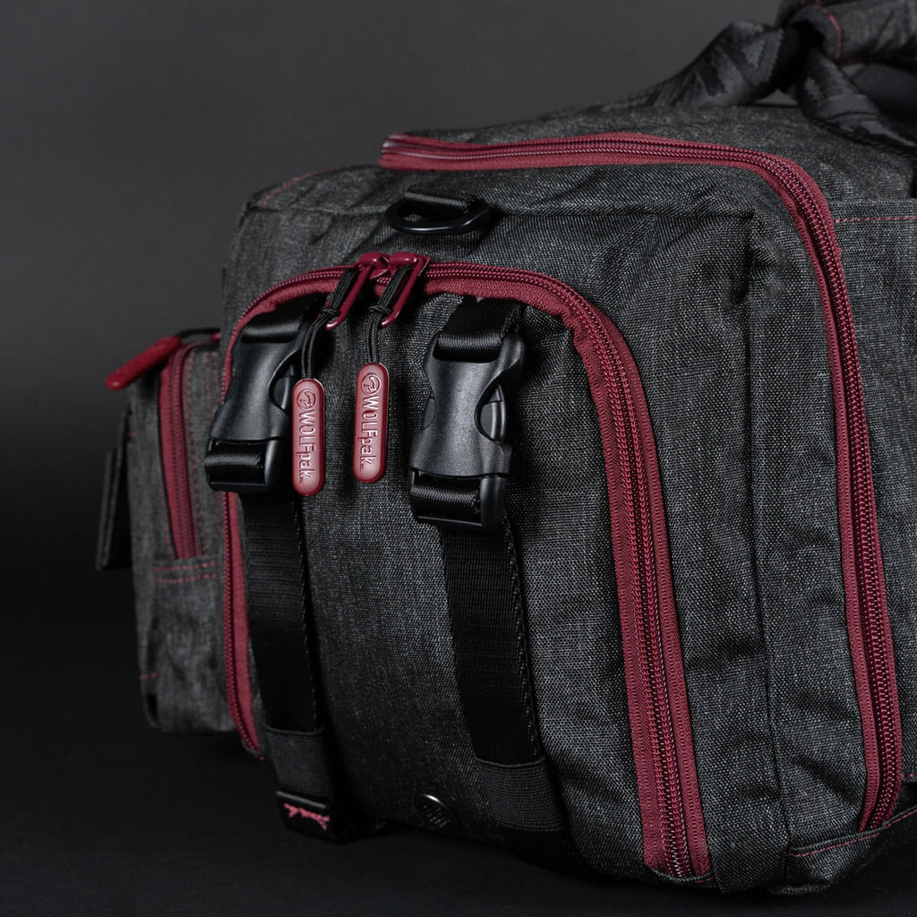 30L Perfect Duffle Bag Black Widow