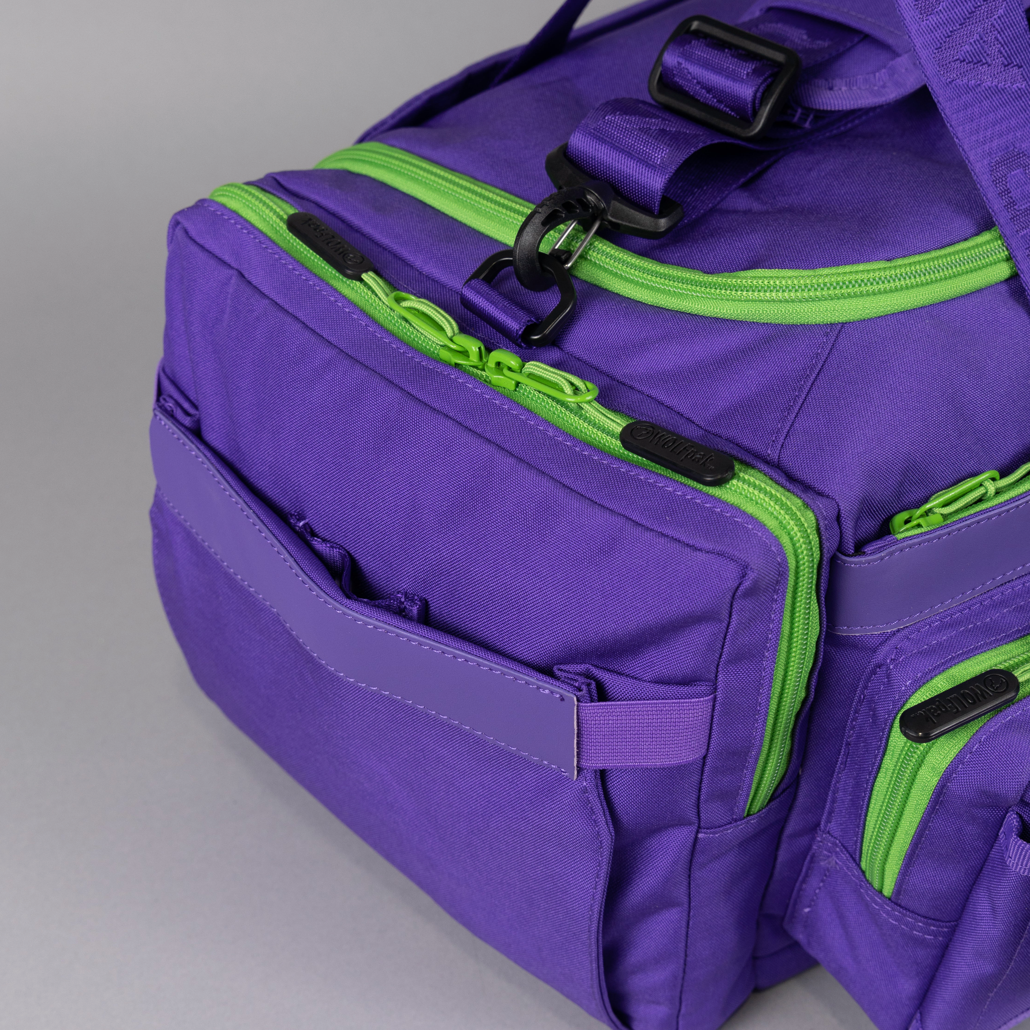 30L Perfect Duffle Bag Joker