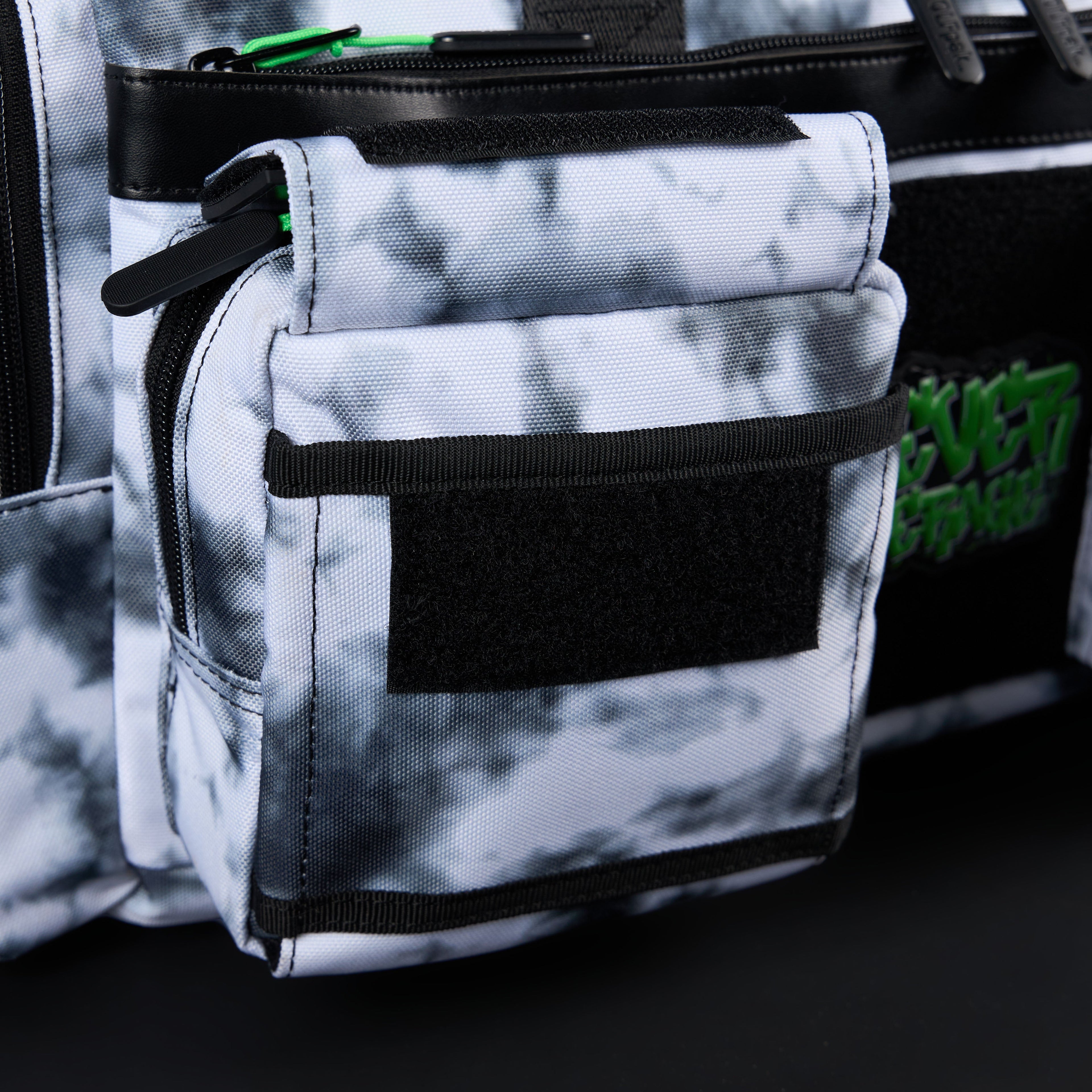 30L Perfect Duffle Bag Graffiti Green