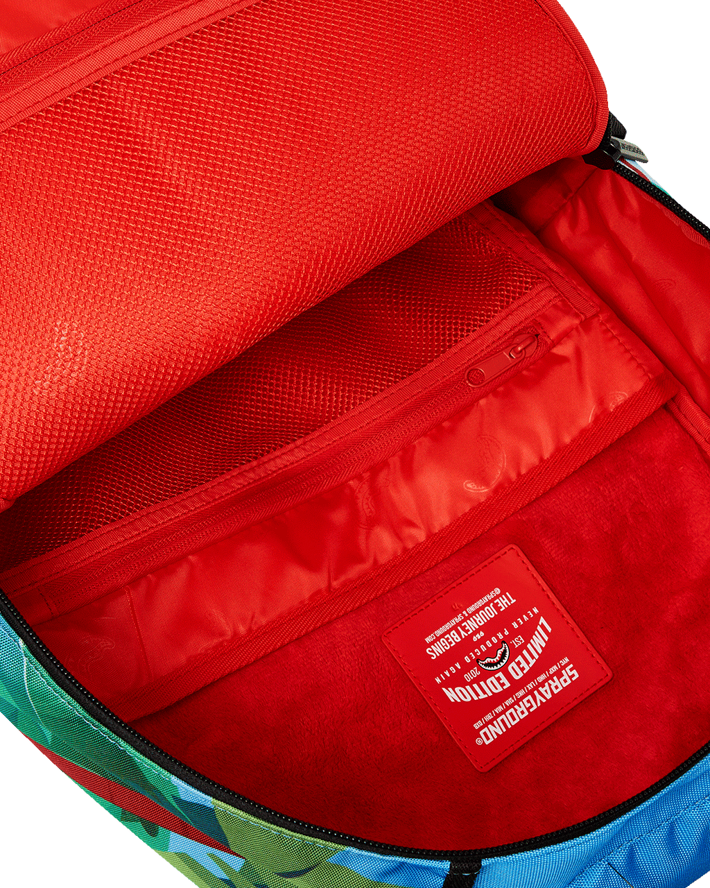 ANGRY BIRDS PIG MOUNTAIN BACKPACK