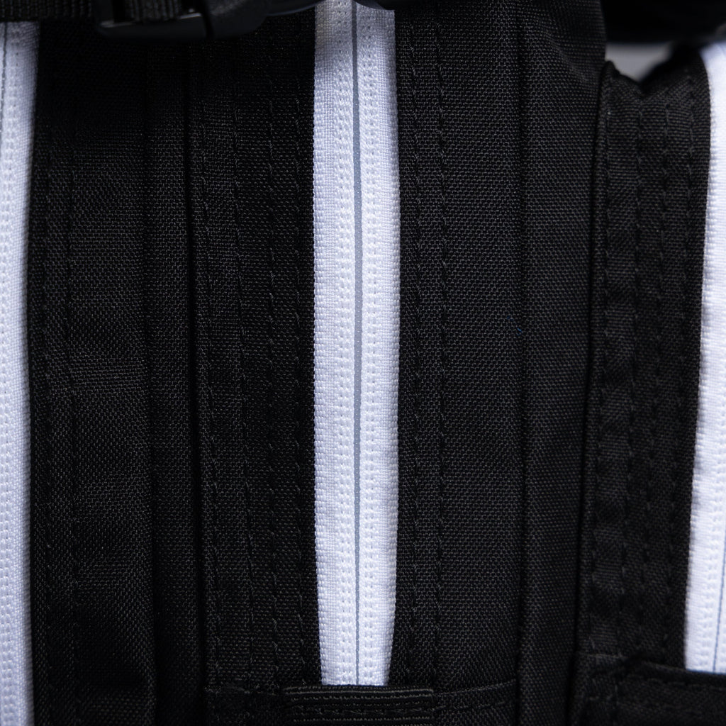 35L Backpack Power Slap Black